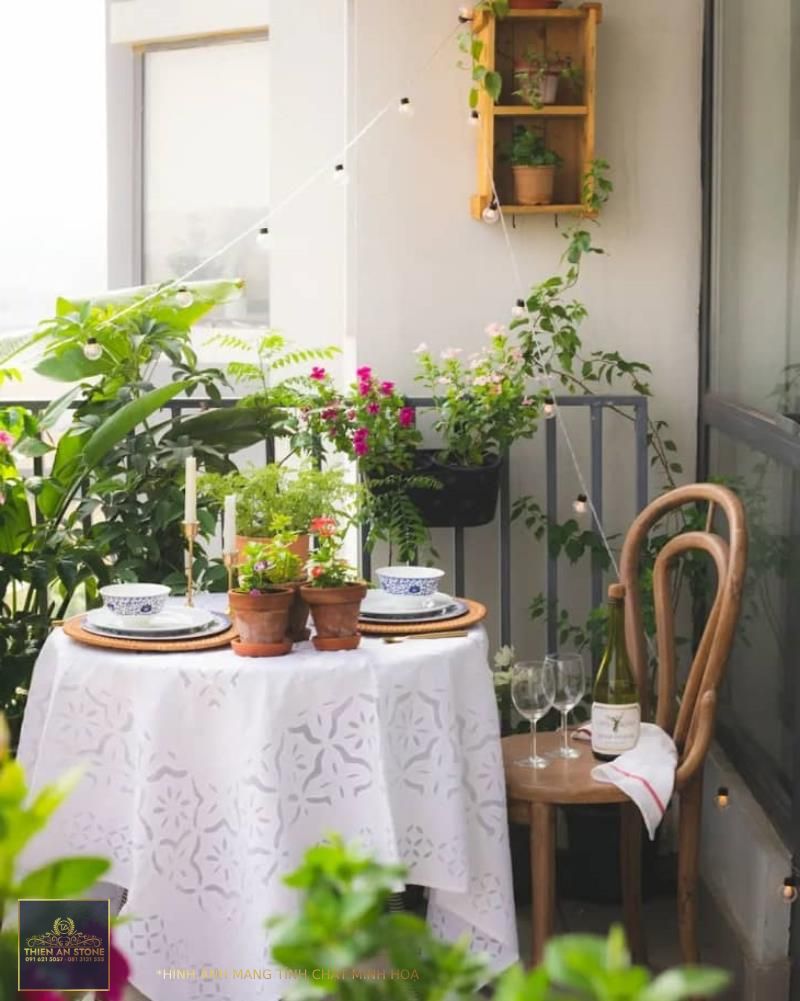 20 Balcony Garden Ideas - How to Grow Plants on a Small Balcony | Apartment  Therapy