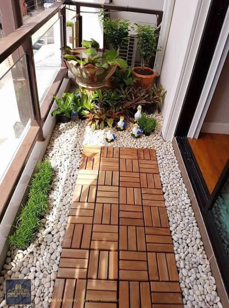 20 Relaxing Japanese-Inspired Balcony Decor Ideas | HomeMydesign