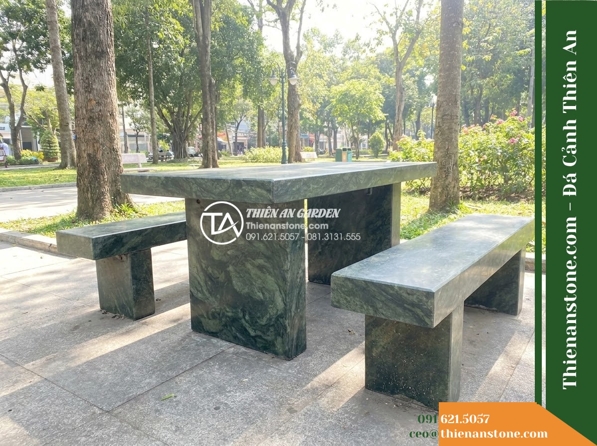 Ghế Đá Công Viên Không Tựa Liền Khối Tùng Lâm 160x50x45cm – Đá Xanh Cẩm Thạch