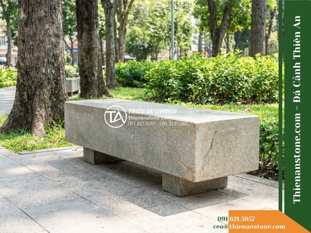 Ghế Đá Granite Nguyên Khối Kim Phúc – Kích thước 145 x 40 x 44 cm – Kiểu dáng nhỏ gọn, mặt dày, chân vuông thấp. Chất liệu đá granite
