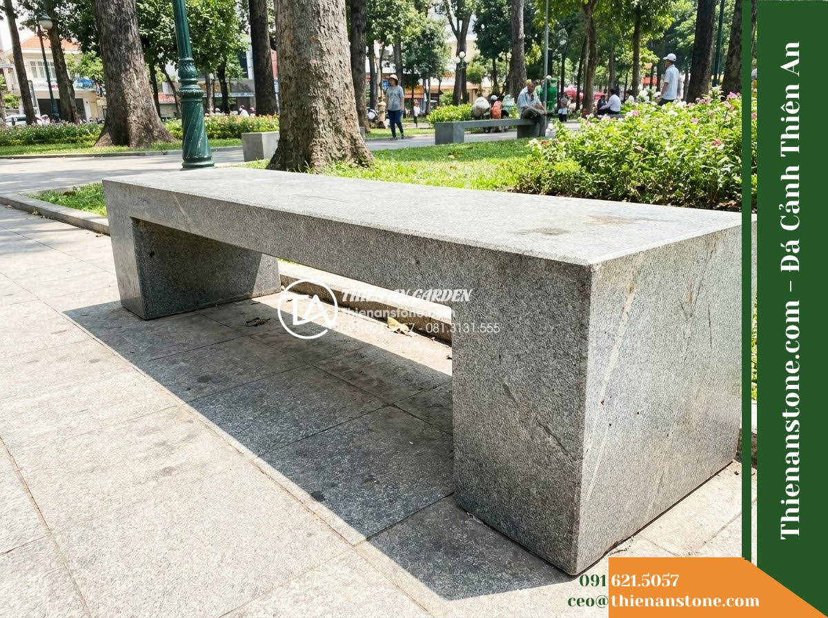 Ghế Đá Granite Nguyên Khối Minh An – Kích thước 180 x 45 x 45 cm – Kiểu dáng chữ nhật tối giản, chân liền khối. Chất liệu đá granite