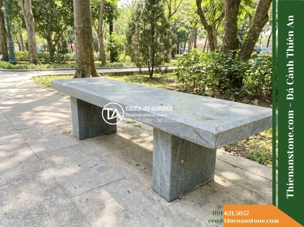 Ghế Đá Granite Nguyên Khối Nhật Minh – Kích thước 155 x 43 x 45 cm – Kiểu dáng thanh mảnh, cạnh vát nhẹ bốn phía. Chất liệu đá granite