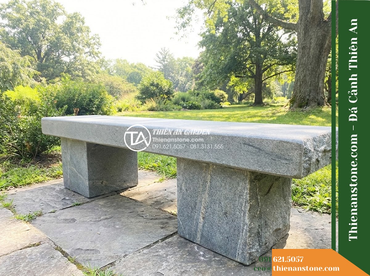Ghế Đá Granite Nguyên Khối Quốc Thịnh – Kích thước 195 x 50 x 45 cm – Kiểu dáng mặt dài bản lớn, hai chân hộp vuông. Chất liệu đá granite