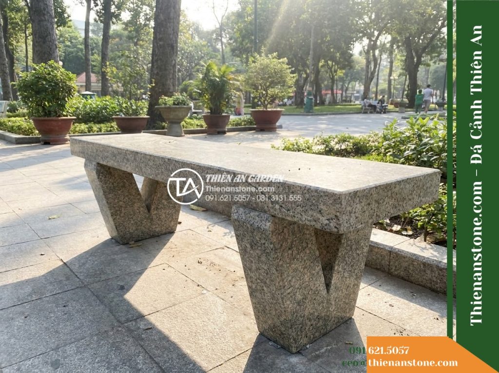 Ghế Đá Granite Nguyên Khối Tân Lộc – Kích thước 160 x 45 x 45 cm – Kiểu dáng mặt thẳng, chân chữ V cách điệu. Chất liệu đá granite
