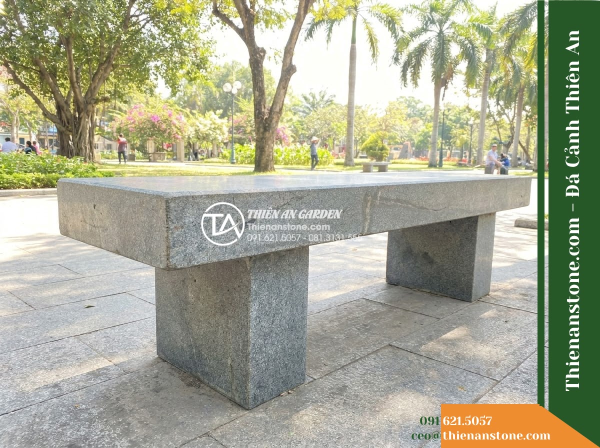 Ghế Đá Granite Nguyên Khối Thành Công – Kích thước 150 x 45 x 45 cm – Kiểu dáng mặt dày, chân trụ đôi tối giản. Chất liệu đá granite