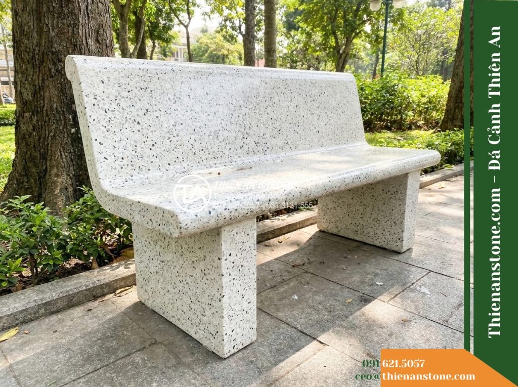 Ghế Đá Granito Tân Phát – Kích thước 155 x 47 x 45 cm – Kiểu dáng không tựa, mặt bo đầu, chân hộp. Chất liệu đá granito (đá mài)
