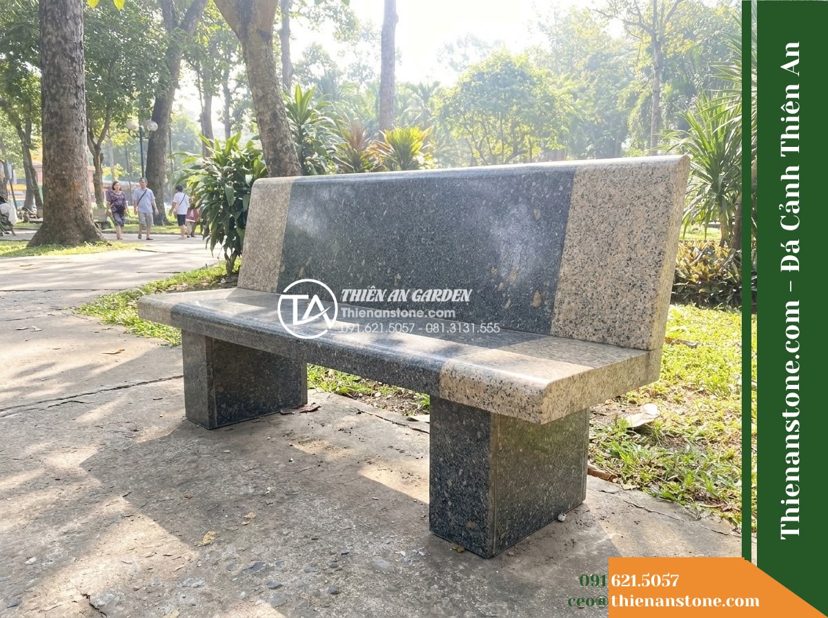 Ghế Đá Granito Trường Phúc – Kích thước 170 x 52 x 83 cm – Kiểu dáng tựa cao liền tấm, chân trụ vuông. Chất liệu đá granito (đá mài)