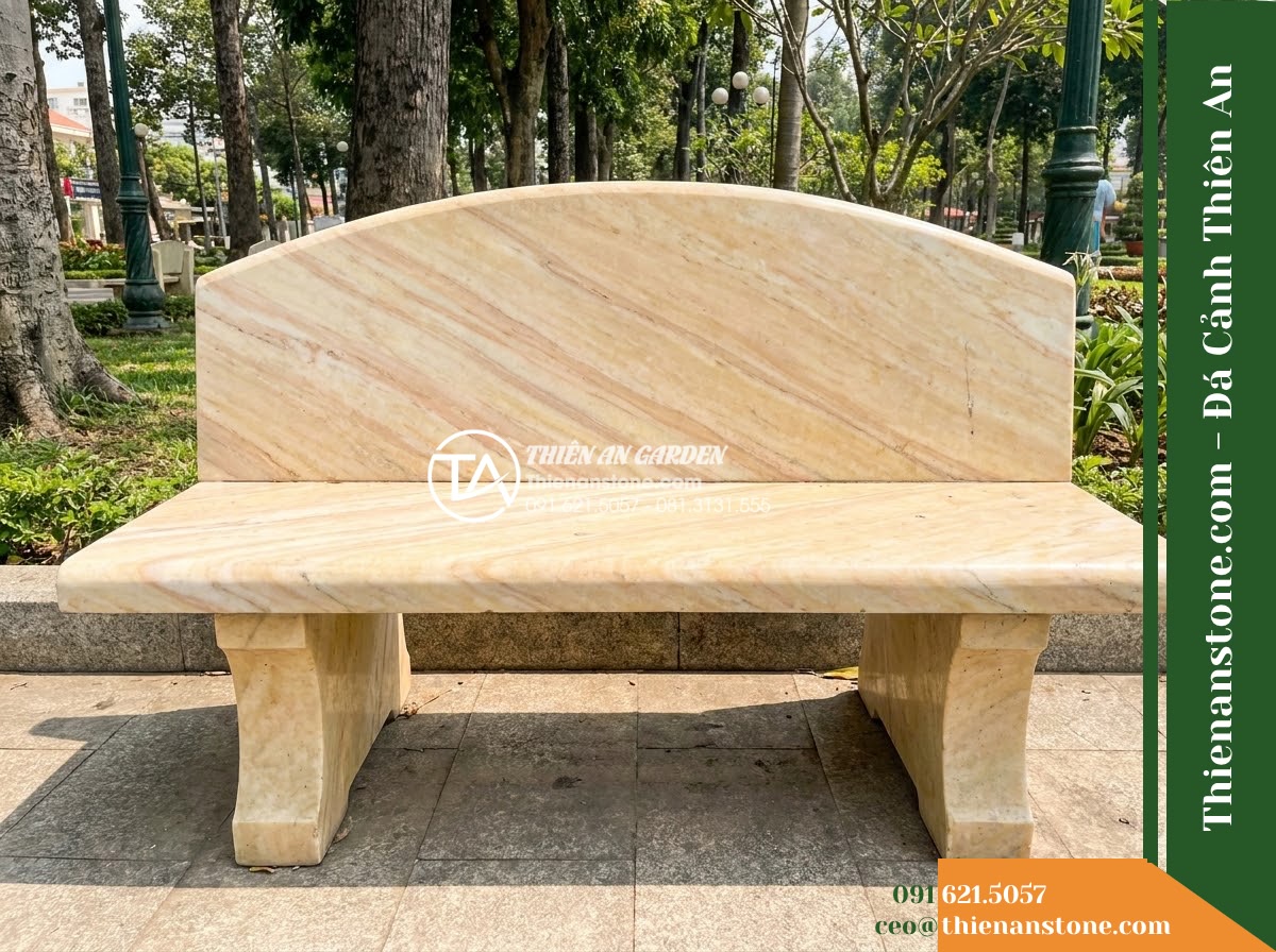 Ghế Đá Sân Trường Phượng Hồng – Kích thước 175 x 50 x 82 cm – Kiểu dáng tựa vòm rộng, chân trụ bản lớn. Chất liệu đá vàng cẩm thạch