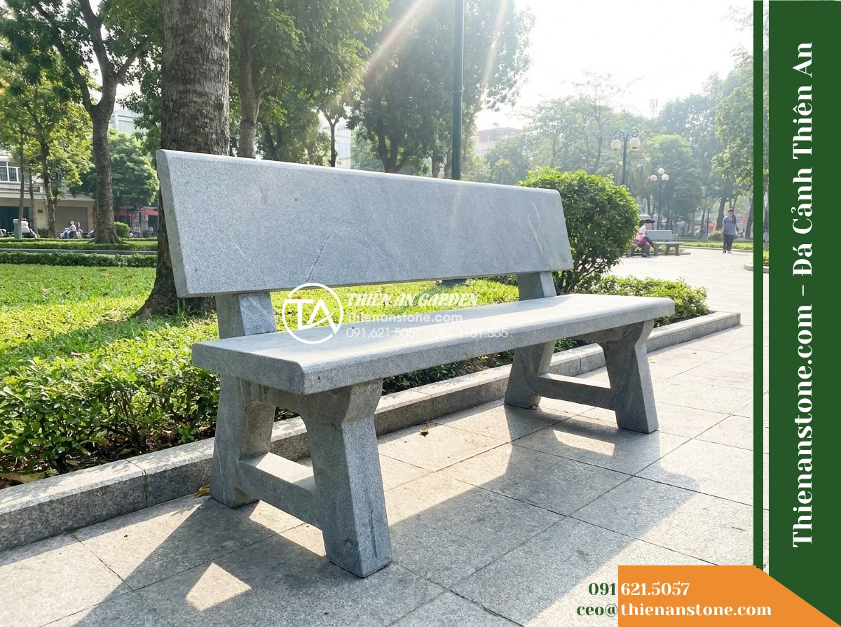 Ghế Đá Sân Trường Thanh Xuân – Kích thước 185 x 50 x 80 cm – Kiểu dáng tựa thẳng bản dài, chân chữ A. Chất liệu đá hoa cương