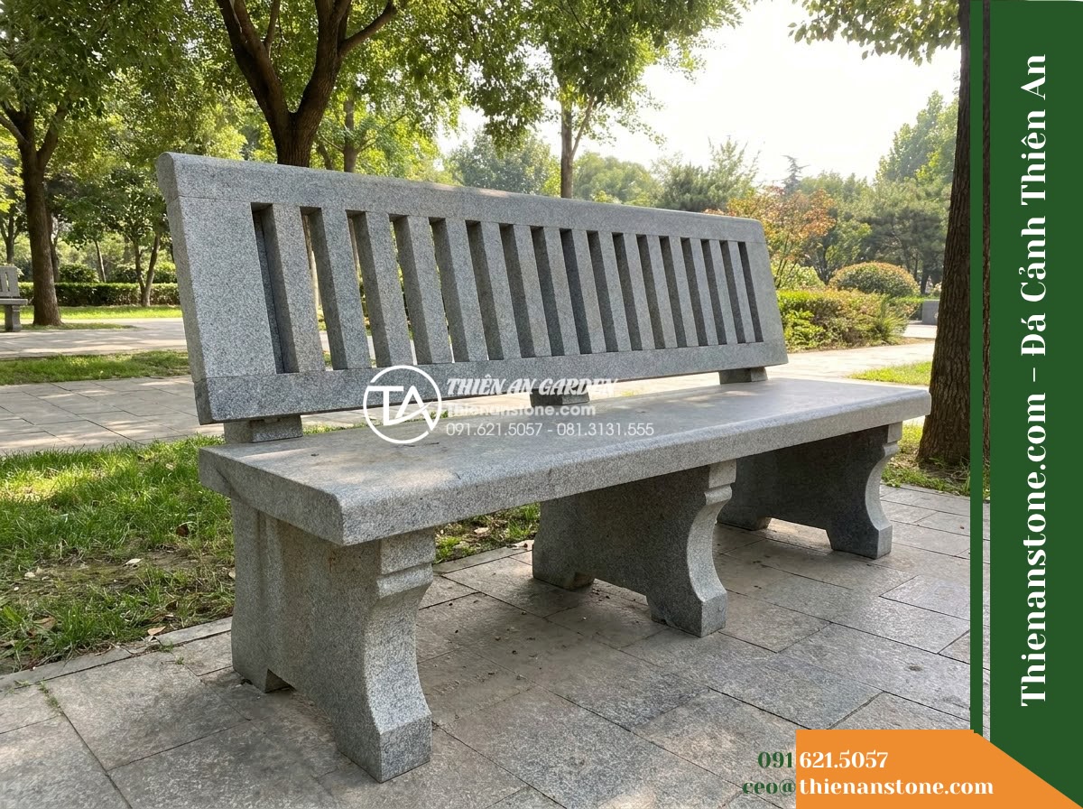 Ghế Đá Sân Trường Tri Thức – Kích thước 170 x 48 x 80 cm – Kiểu dáng tựa nan dọc, mặt ngồi rộng. Chất liệu đá hoa cương