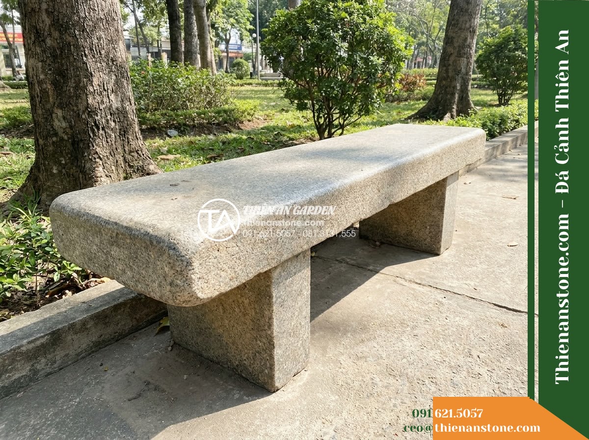 Ghế Đá Sân Trường Tuổi Hồng – Kích thước 160 x 45 x 45 cm – Kiểu dáng không tựa, mặt dài bo cạnh. Chất liệu đá hoa cương