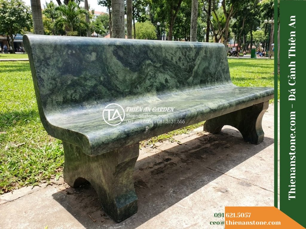 Ghế Đá Sân Trường Ước Mơ – Kích thước 160 x 45 x 45 cm – Kiểu dáng không tựa, mặt cong nhẹ. Chất liệu đá Xanh rêu