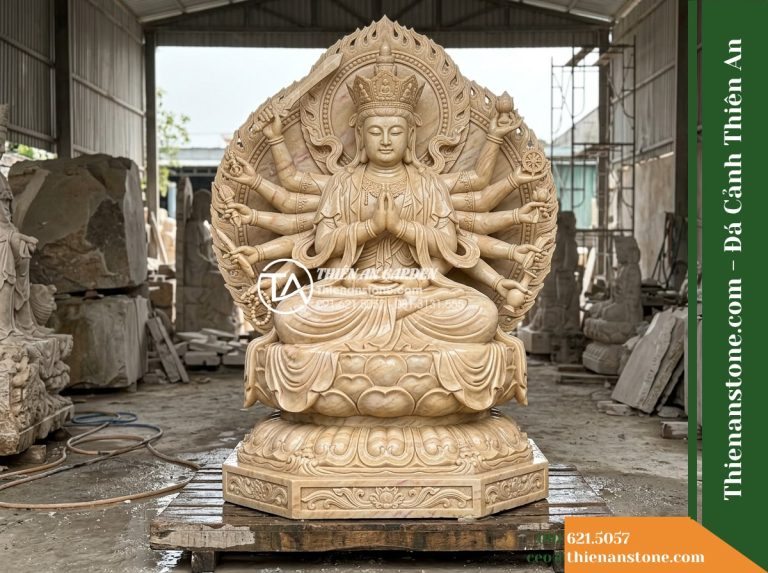 Tượng Chuẩn Đề Bồ Tát Bằng Đá