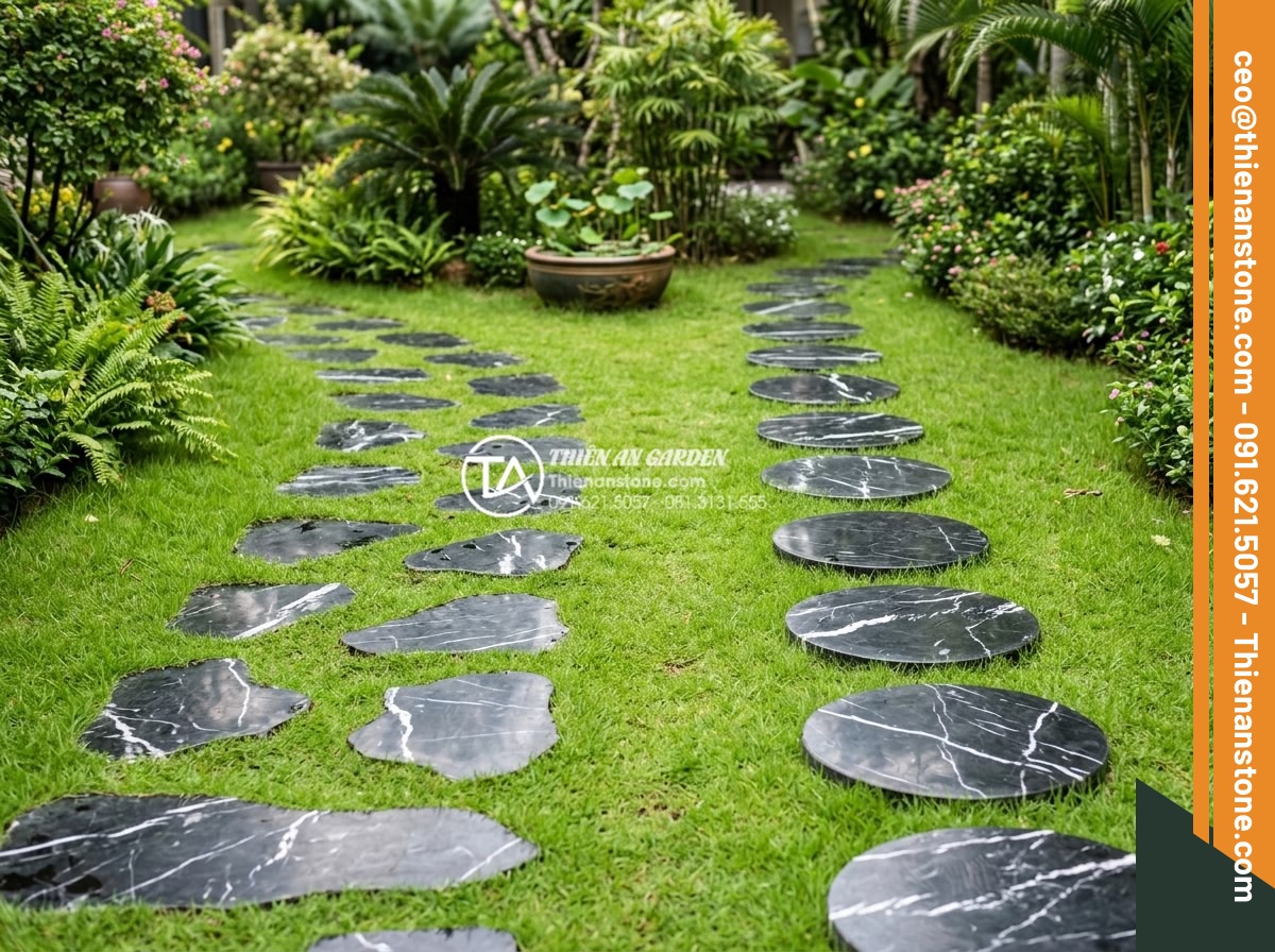 Đá Dặm Bước - Comparison of irregular natural shape stepping stones and geometric cut round st