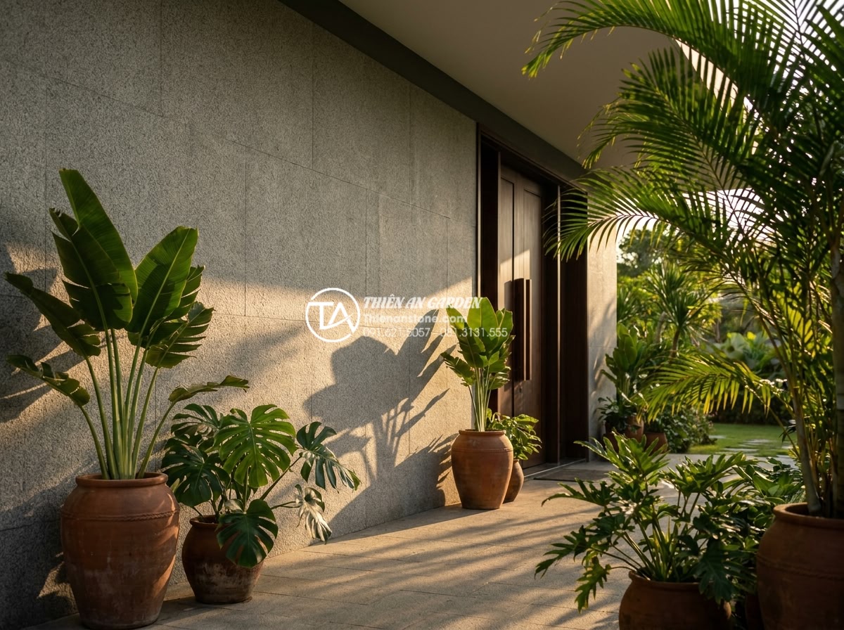 Đá Ốp Tường - Hình 1 Đá Ốp Tường - Ultra realistic architectural photography of a luxury villa entrance with natura