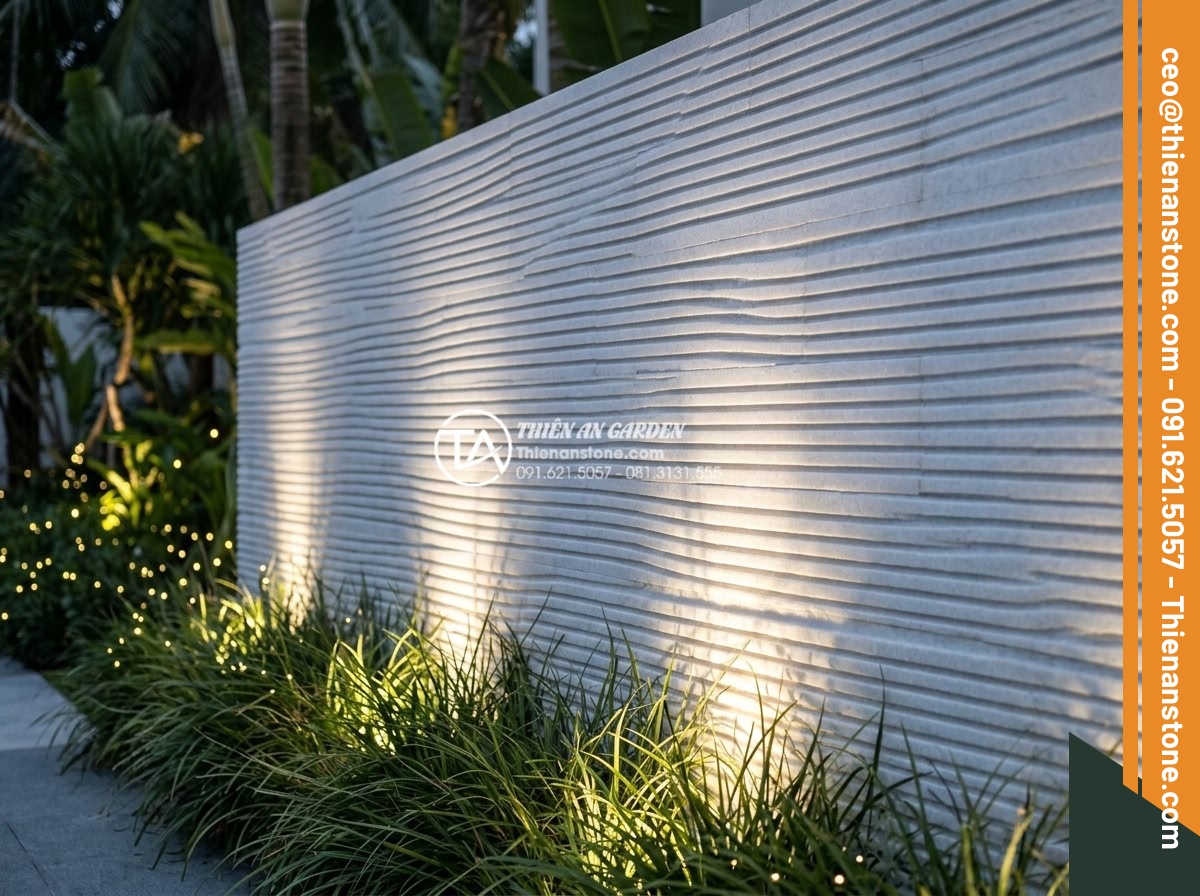 Đá Răng Lược - Hình 34 Đá Răng Lược - Evening scene of comb stone wall with uplighting and shadow play, combined with