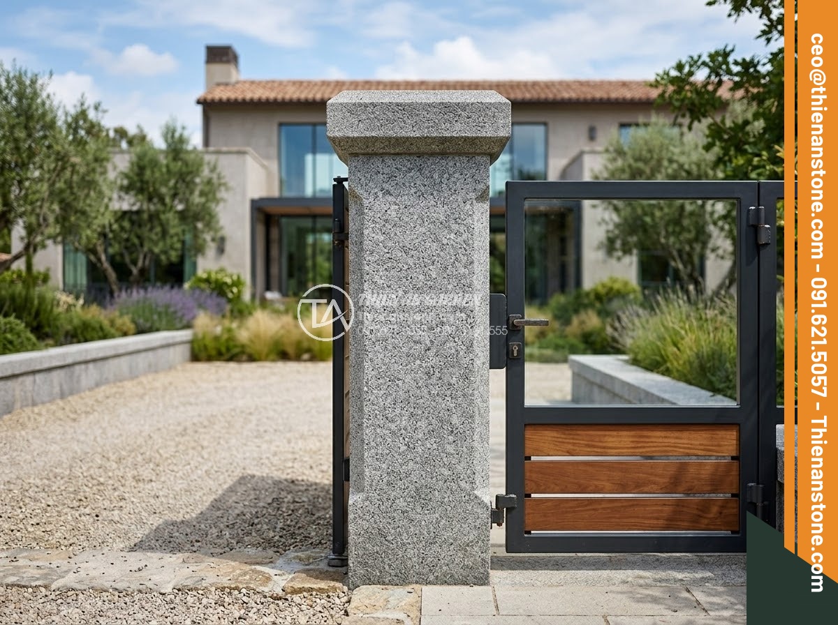 Trụ Đá Hàng Rào - Hình 12 Trụ Đá Hàng Rào - Square cross-section natural stone fence pillar with chamfered edges, granite ma