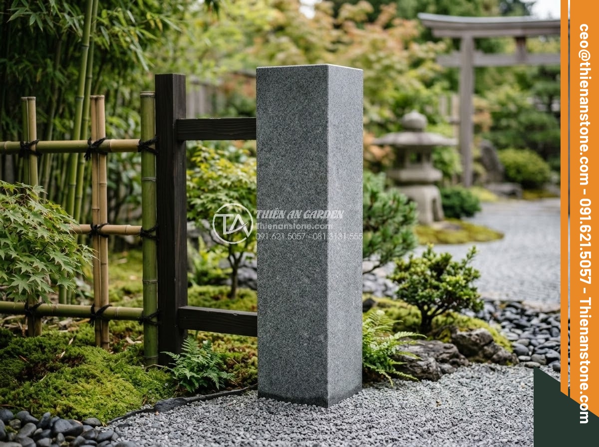 Trụ Đá Hàng Rào - Hình 19 Trụ Đá Hàng Rào - Flamed finish granite fence pillar in modern Japanese style garden, honed stone
