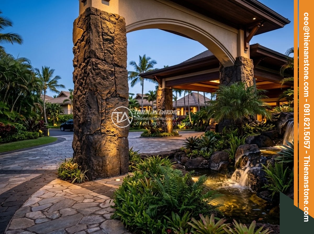 Trụ Đá Hàng Rào - Hình 25 Trụ Đá Hàng Rào - Grand entrance of a luxury resort with massive natural stone fence pillars, basa