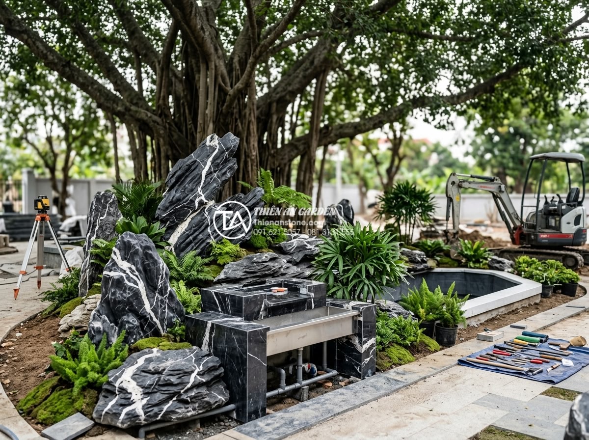 Phong thủy tiểu cảnh dưới gốc cây trước nhà: Những lưu ý đại kỵ - Professional team of landscape experts from Da Canh Thien An constructing a high