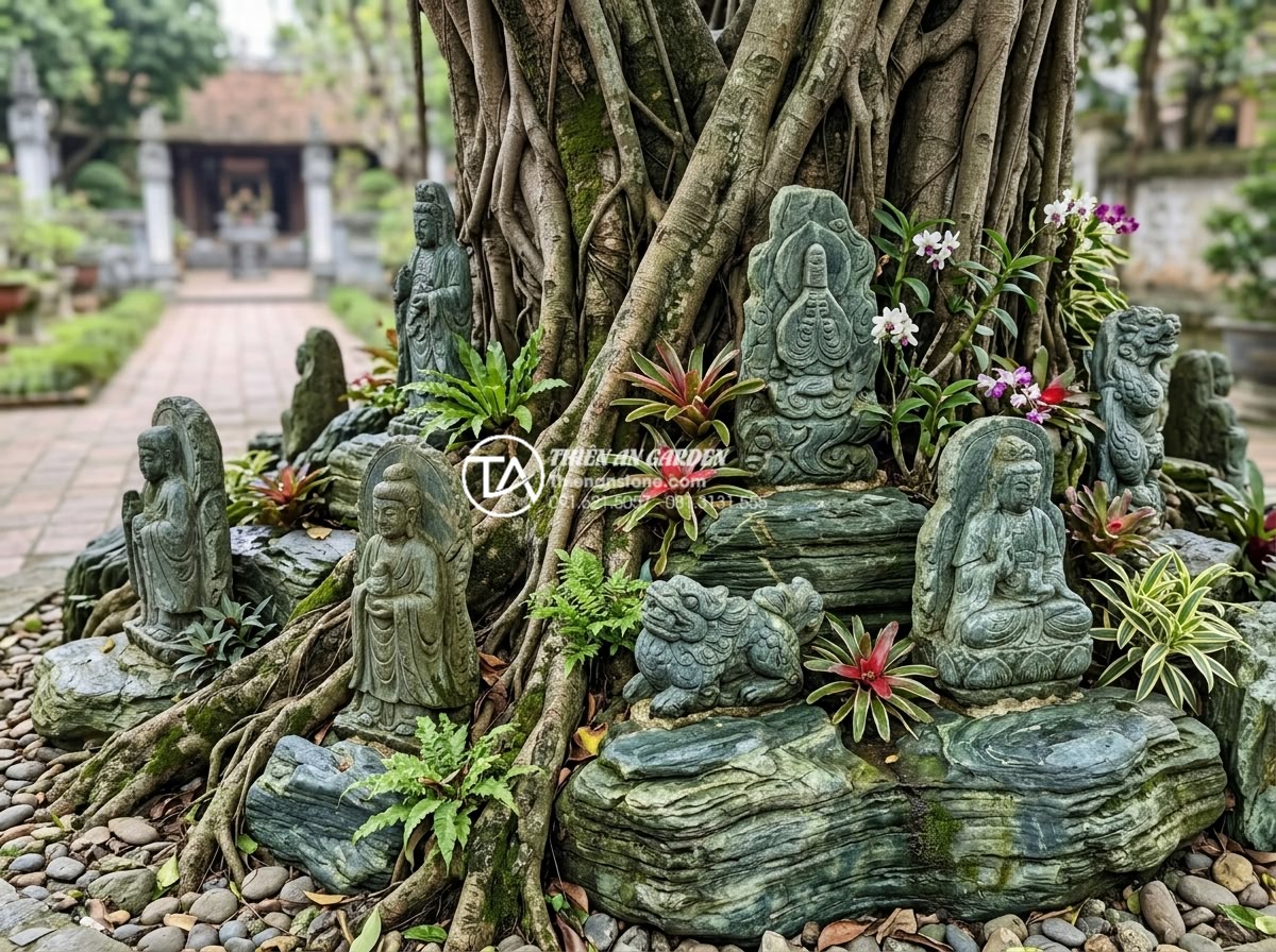 So sánh tiểu cảnh gốc cây phong cách Nhật Bản và phong cách Việt Nam - Hình 5 So sánh tiểu cảnh gốc cây phong cách Nhật Bản và phong cách Việt Nam - Traditional Vietnamese style tree base landscape with intricately carved natural