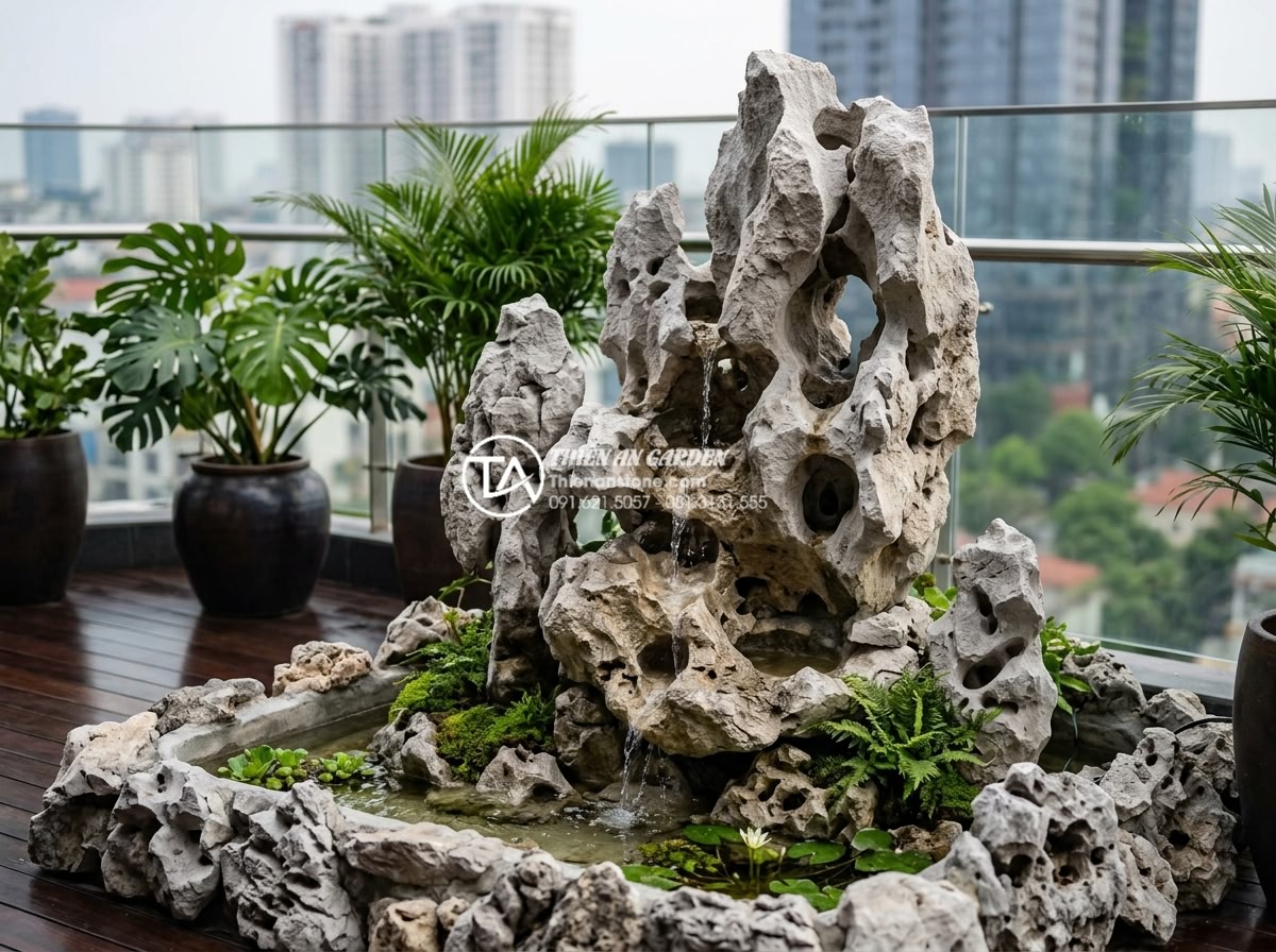 Kỹ thuật tạo thác nước sân thượng không gây tiếng ồn và thấm dột - Variety of natural stones including carved marble, granite blocks and decorative