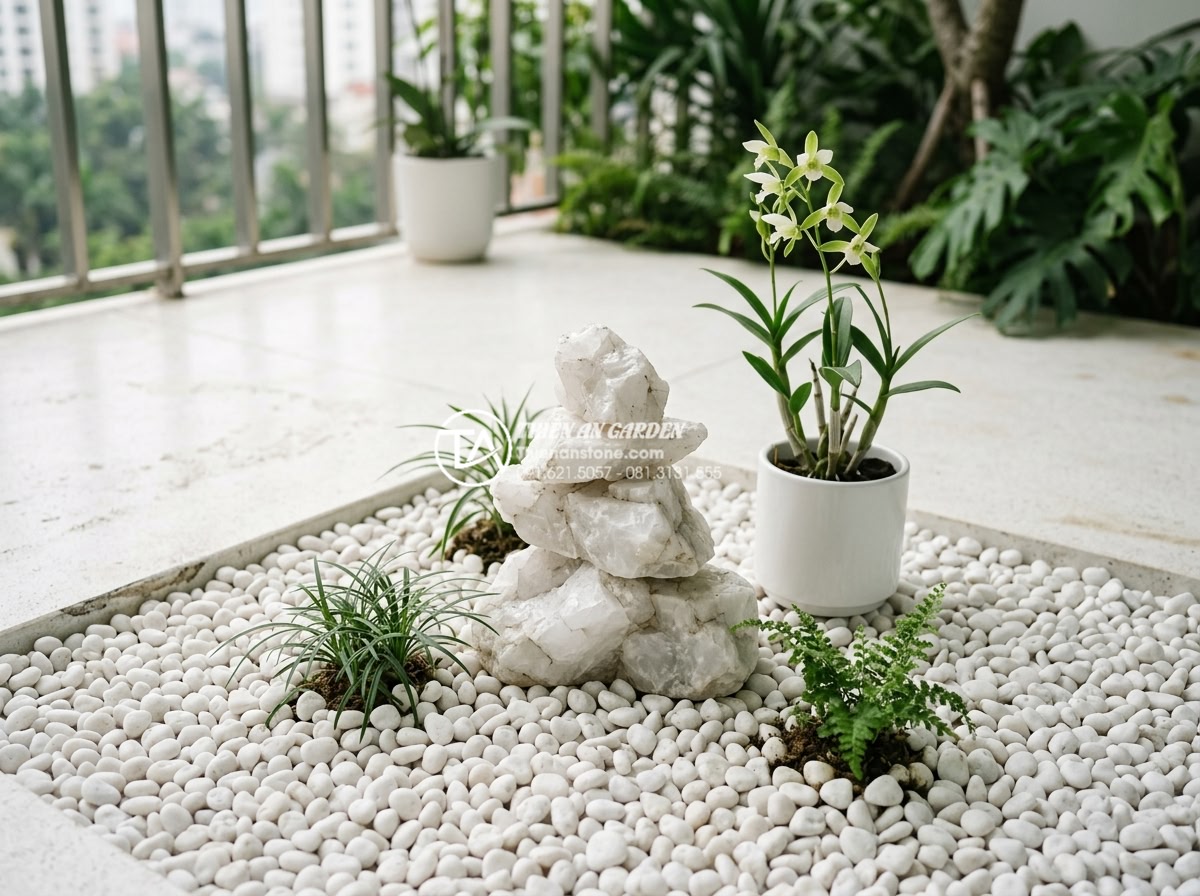 Mẫu tiểu cảnh ban công cho gia chủ mệnh Kim: Sử dụng đá và màu sắc phù hợp - Simple elegant white stone balcony mini scene with pure quartz rocks stacked art