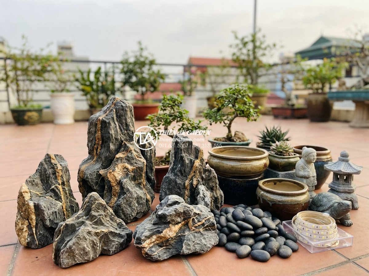 Tiểu cảnh sân thượng phong thủy: Bí quyết chiêu tài rước lộc cho gia chủ - Assortment of high-quality materials and decorative accessories for rooftop Feng