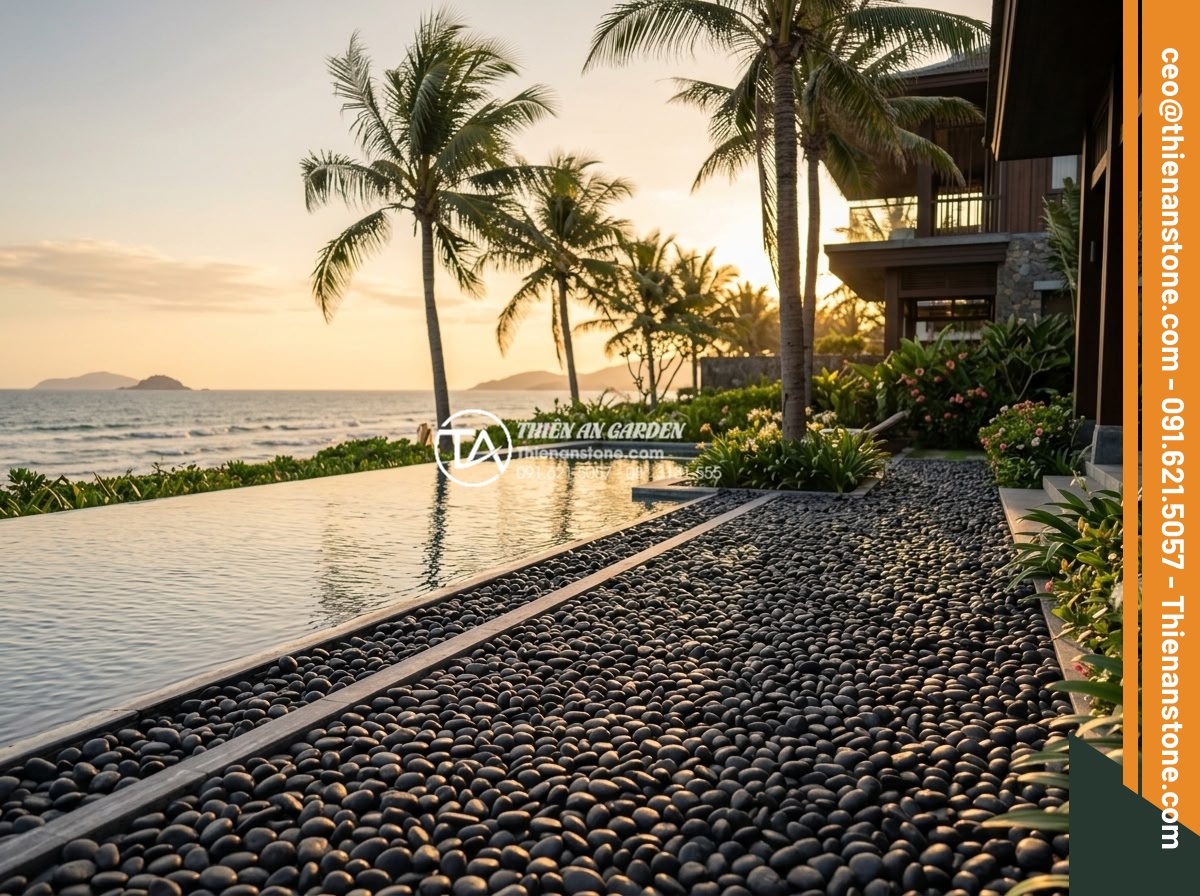 Địa Chỉ Mua Sỏi Sân Vườn Tại Hà Nội, Đà Nẵng Uy Tín Giá Rẻ - Hình 10 Địa Chỉ Mua Sỏi Sân Vườn Tại Hà Nội, Đà Nẵng Uy Tín Giá Rẻ - Luxury beach villa garden in Da Nang featuring professionally installed garden p