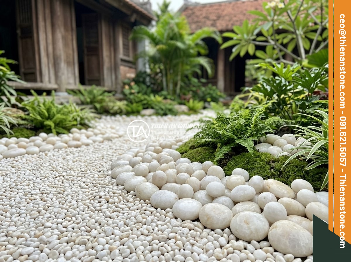 Kỹ Thuật Kết Hợp Đá Cuội Lớn Và Sỏi Rải Sân Vườn Cực Đẹp - Completed stunning garden project by Thien An Stone company showcasing expert pe