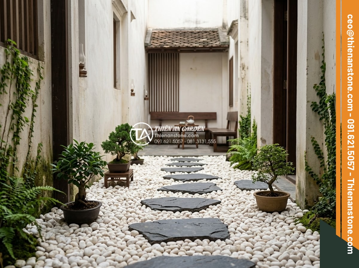 Mẫu Sân Vườn Rải Sỏi Đơn Giản Dễ Làm Cho Nhà Phố - Modern minimalist gravel garden design for a narrow Vietnamese townhouse courtya