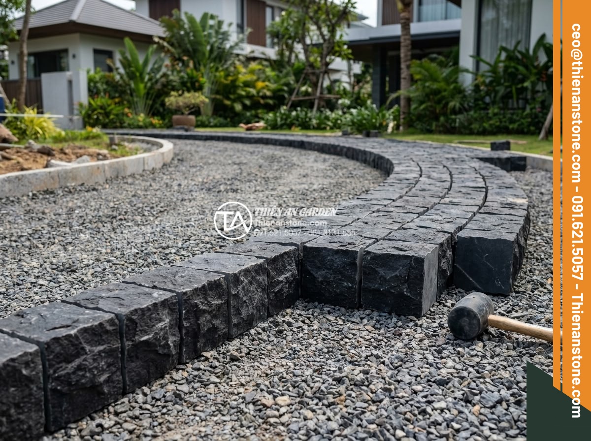 Đá cubic 10x10x5cm vs 10x10x8cm: Khi nào nên chọn độ dày lớn? - High quality architectural photography of 10x10x8cm thick cubic granite stones b