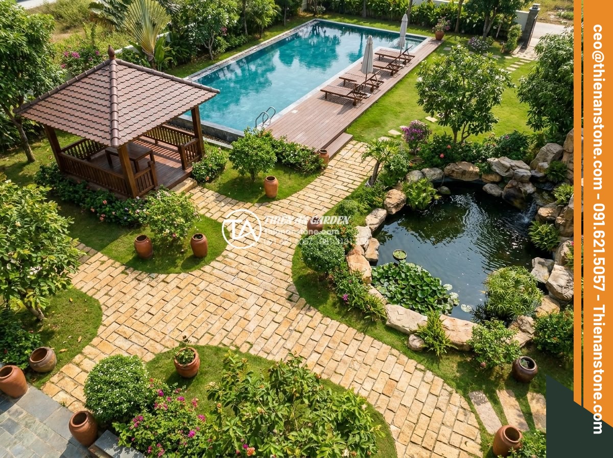 Đá cubic 10x10x5cm vs 10x10x8cm: Khi nào nên chọn độ dày lớn? - Aerial view of a spacious modern Vietnamese villa garden with extensive 10x10x5c