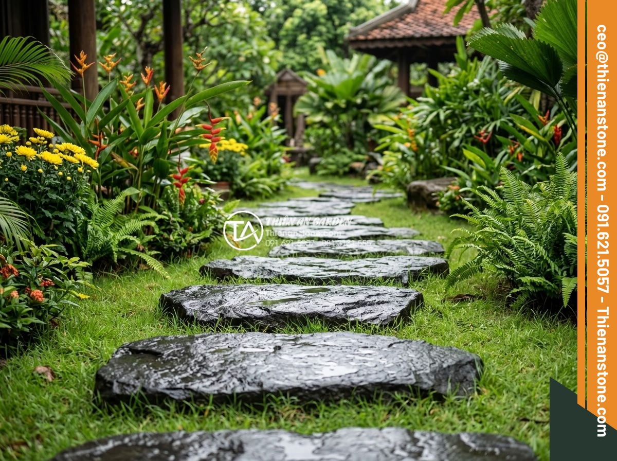 Review 5 loại đá bước dạo bán chạy nhất đầu năm 2026 - High resolution detailed photo of black basalt stepping stones known as tho basa