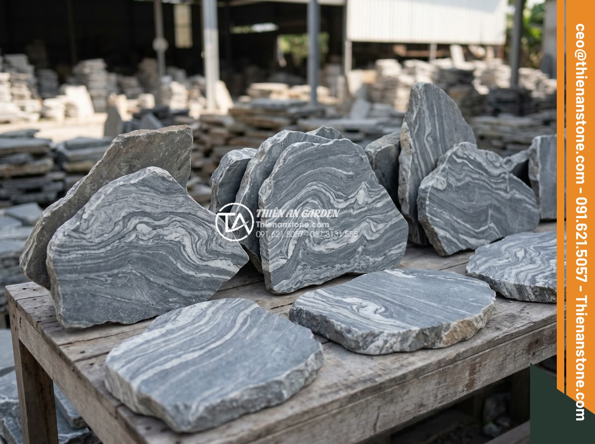 Tổng kho phân phối đá dặm bước sân vườn uy tín, giá rẻ tại Hà Nội & HCM - Hình 3 Tổng kho phân phối đá dặm bước sân vườn uy tín, giá rẻ tại Hà Nội & HCM - Detailed close-up professional photo of various natural stepping stone samples i