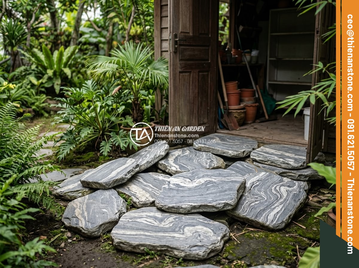 Top 10 lỗi phong thủy khi đặt đá dậm bước làm hao tài tốn của - Stepping stones positioned to block entrance or workspace in garden, illustratin