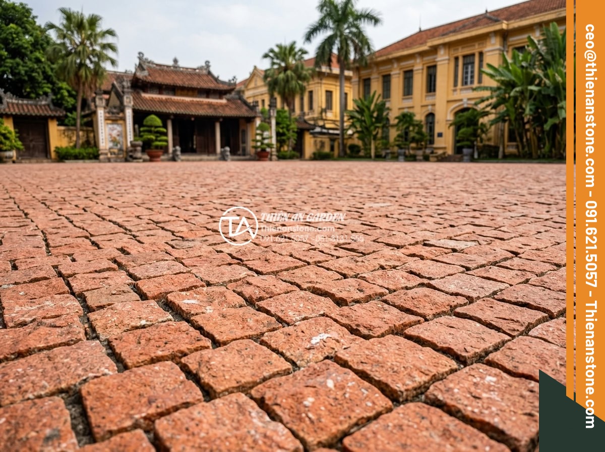 Ứng dụng đá cubic trong thiết kế quảng trường và khu phố đi bộ - Hình 18 Ứng dụng đá cubic trong thiết kế quảng trường và khu phố đi bộ - Iconic international plaza with ancient and modern cubic stone paving, showing t