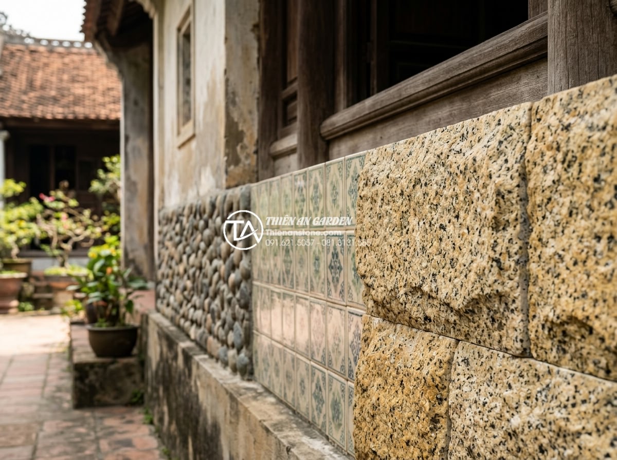 15+ Mẫu đá rối ốp chân tường giúp bảo vệ công trình tuyệt đối - Side-by-side comparison chart of pebble stone vs ceramic tiles vs granite for wa