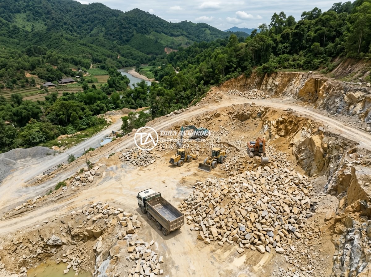 Báo giá đá rối ốp tường 2026: Cập nhật chi phí vật tư và nhân công - Aerial view of stone quarry in Vietnam showing extraction of natural rubble ston