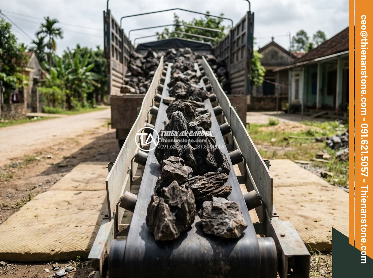 Cách vận chuyển đá tai mèo khối lượng lớn không bị nứt vỡ - Safe unloading process of bulk cat ear stones at destination site without cracks