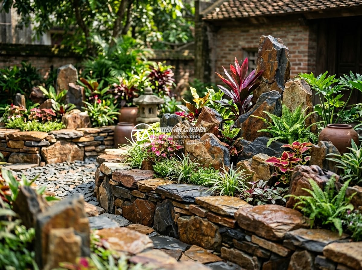 Đá rối Lai Châu: Đặc điểm, phân loại và bảng giá mới nhất - Vibrant multi-colored Lai Chau disturbed rocks arranged in artistic rock garden 