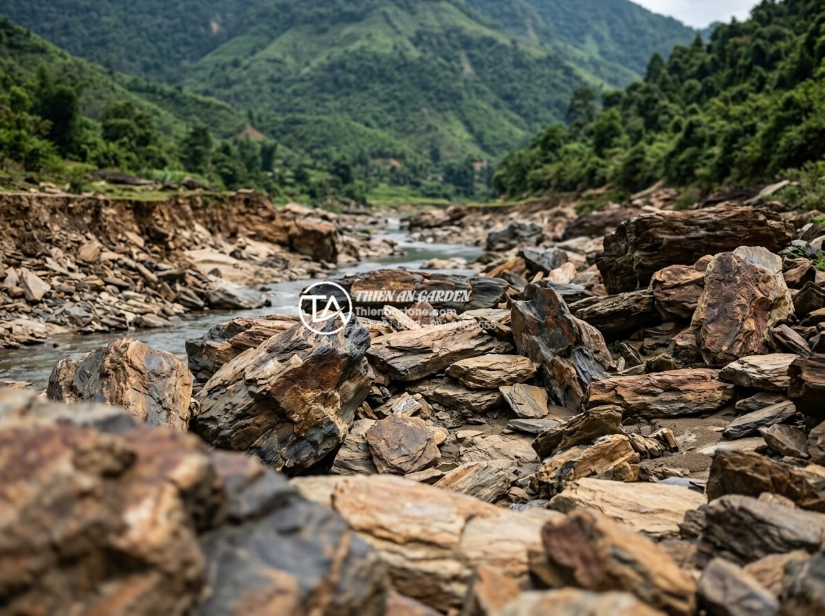 Đá rối Lai Châu: Đặc điểm, phân loại và bảng giá mới nhất - Panoramic landscape of Lai Chau mountainous region showing natural stone formati