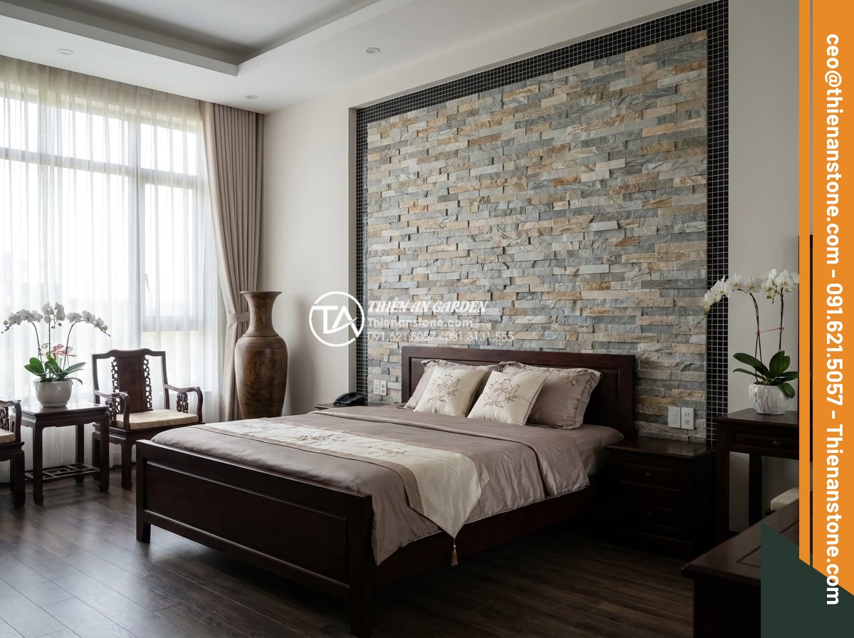 Đá ghép đen và đá ghép vân gỗ: Sự kết hợp hoàn hảo cho không gian nội thất - Elegant master bedroom with wood vein mosaic stone headboard wall and black mosa
