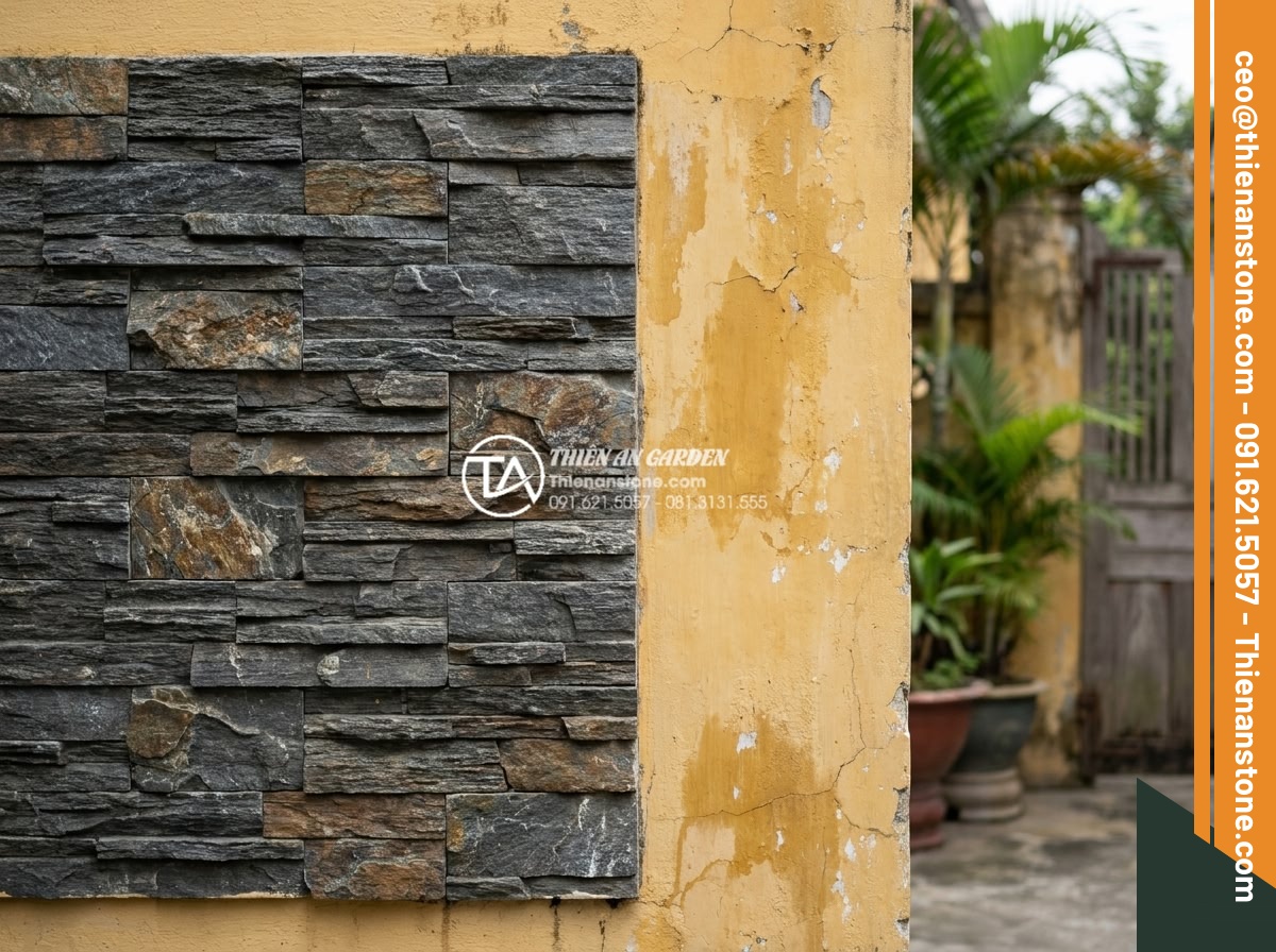 Đá ghép đen và đá ghép vân gỗ: Sự kết hợp hoàn hảo cho không gian nội thất - Side by side visual comparison of black mosaic stone durability against alternat