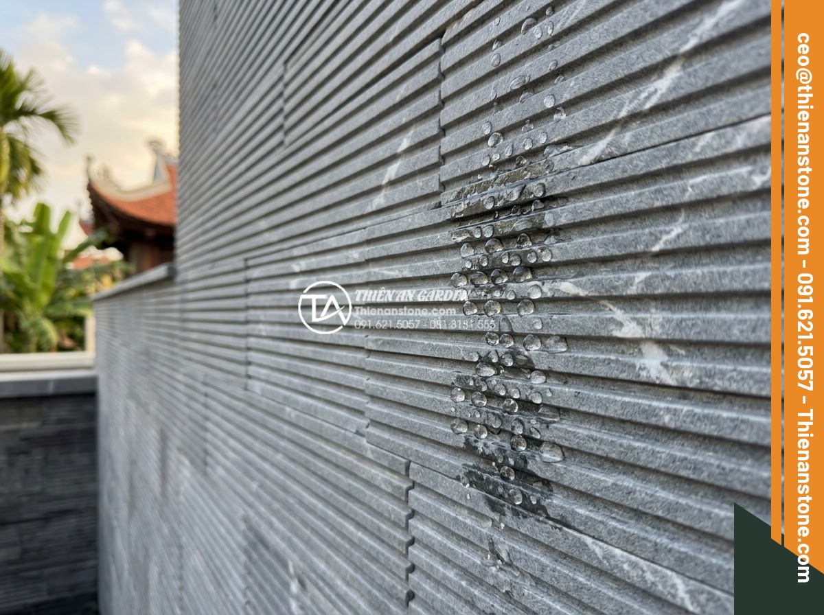 Đá răng lược có bị rêu mốc không? Bí quyết bảo quản đá luôn mới - Application of advanced nano waterproofing sealant on comb tooth stone surface s