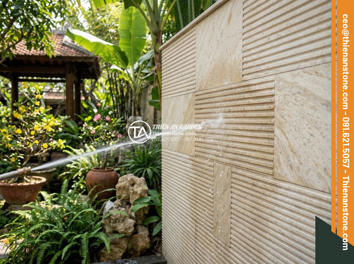 Đá răng lược vàng và xám: Lựa chọn màu sắc đa dạng cho tiểu cảnh - Maintenance demonstration on yellow comb tooth stone surface being cleaned gentl
