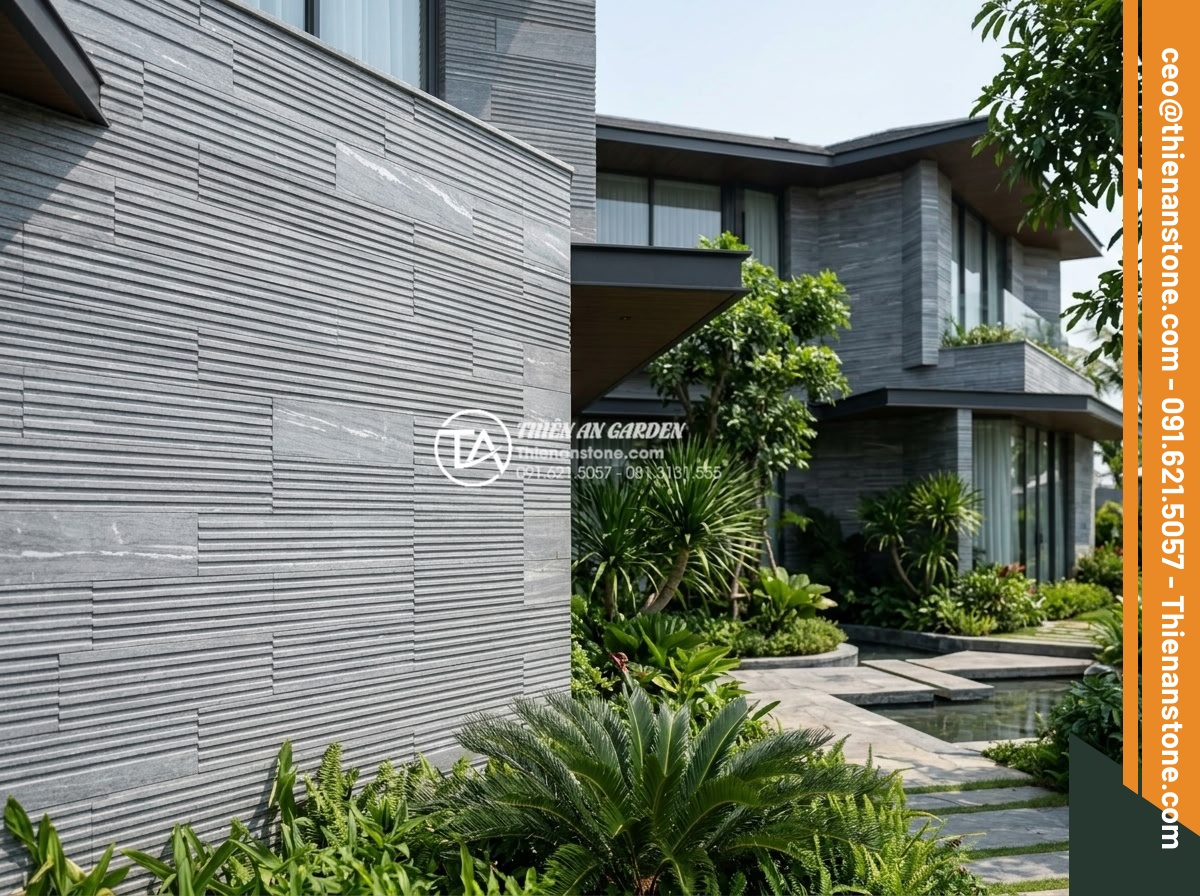 Hướng dẫn kỹ thuật ốp đá răng lược chuẩn xác, bền đẹp với thời gian - Hình 21 Hướng dẫn kỹ thuật ốp đá răng lược chuẩn xác, bền đẹp với thời gian - Luxurious villa exterior featuring extensive comb tooth stone wall cladding inte