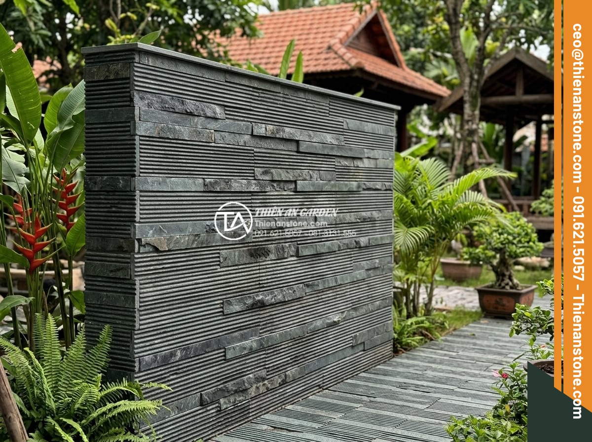 Hướng dẫn kỹ thuật ốp đá răng lược chuẩn xác, bền đẹp với thời gian - Hình 24 Hướng dẫn kỹ thuật ốp đá răng lược chuẩn xác, bền đẹp với thời gian - Company logo and happy clients standing in front of beautifully finished comb to