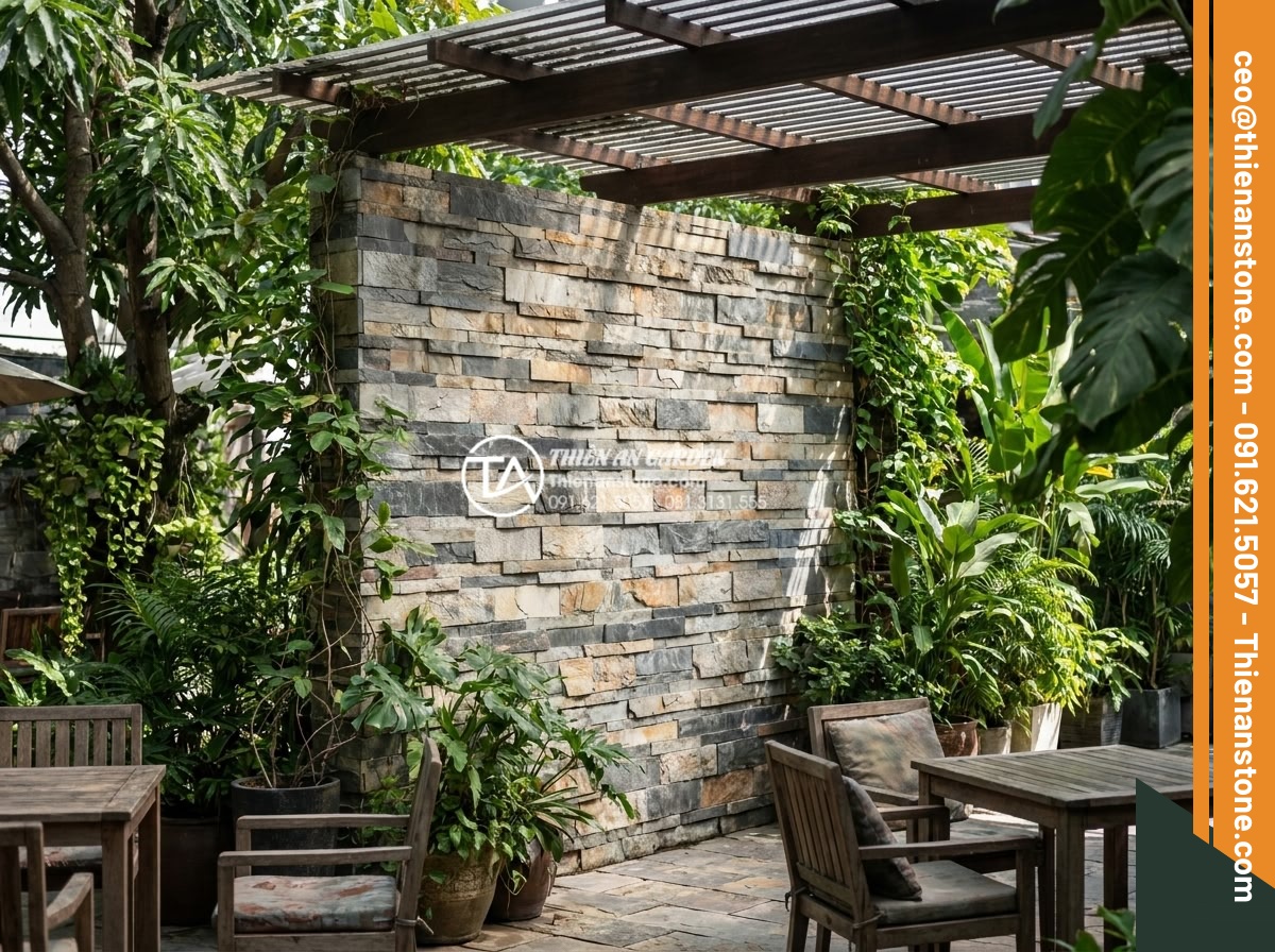 Khám phá vẻ đẹp mộc mạc của đá ong ghép 10x50 trong thiết kế Cafe sân vườn - Long-term advantages display of rustic honeycomb stone cladding in outdoor cafe 