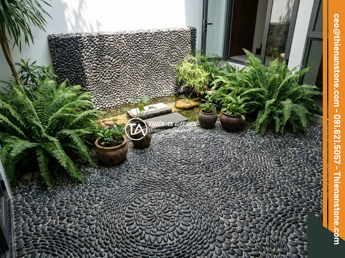Kinh nghiệm chọn đá ghép đen ốp giếng trời tạo chiều sâu cho không gian - Creative patterns and dimensions of natural black pebble mosaic stones for atriu